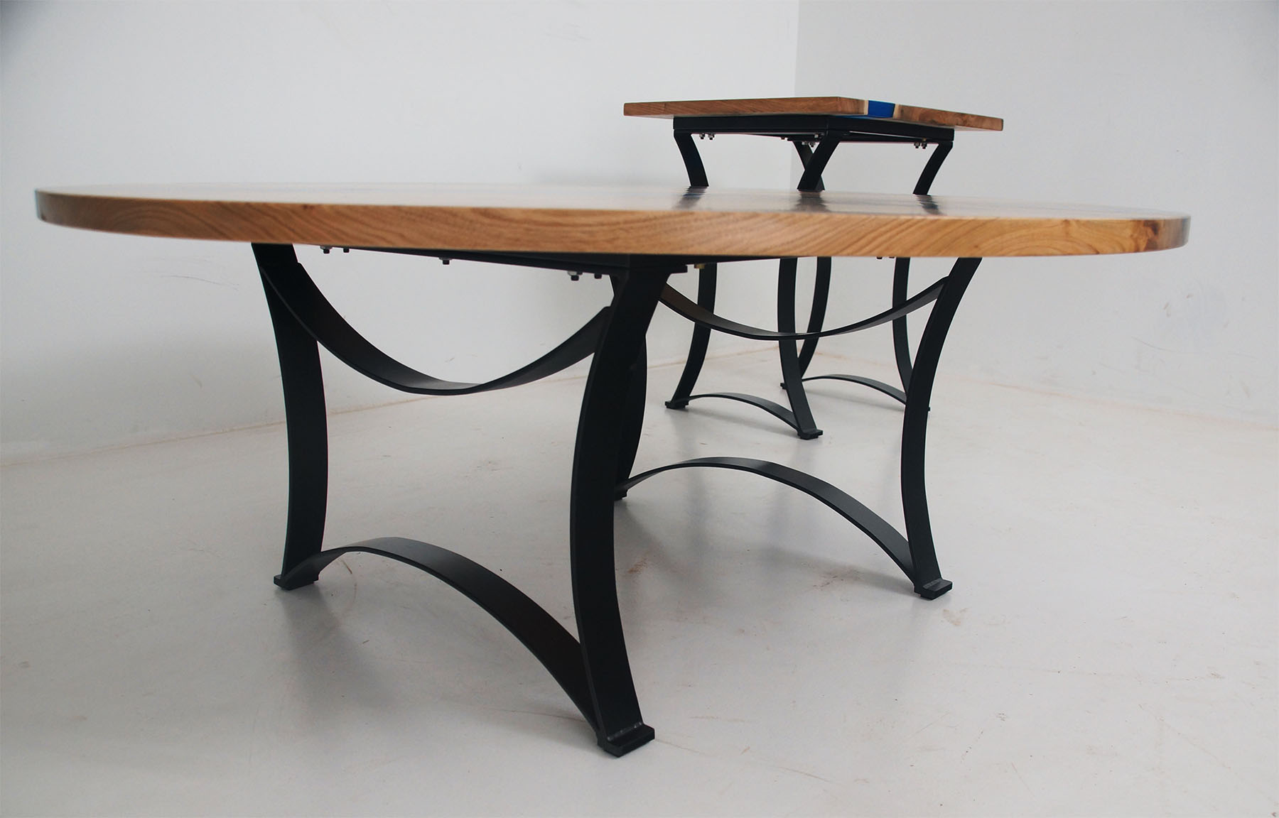 Butternut Blue River Coffee Table & Matching End Tables Chagrin