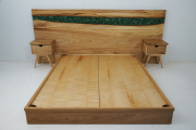Elm River Platform Bed And Matching Nightstands